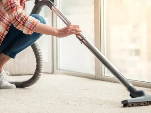 Experience effortless carpet installation with the trusted professionals at Vallow Floor Coverings, Inc. in Edwardsville, IL.